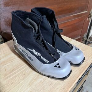 Fischer XC Touring Men's Athletic Shoes - Black and Silver